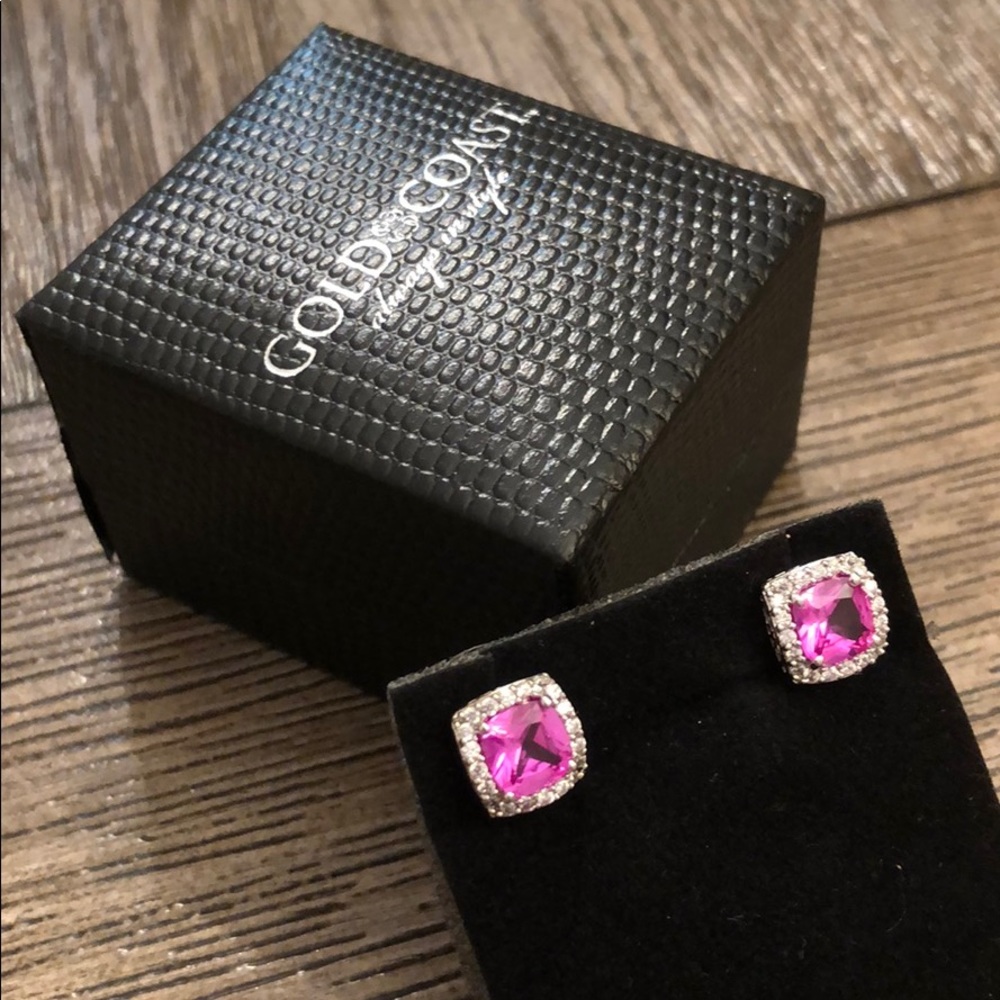 Gold Coast Jewelry Always In Style Square Studs